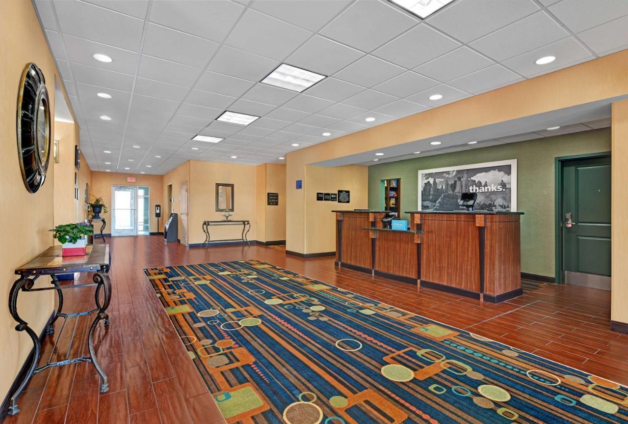 Hampton Inn Deming Exterior photo